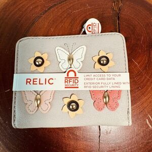 Relic RFID Bifold Wallet Gray Butterfly Flower Applique Faux Leather New